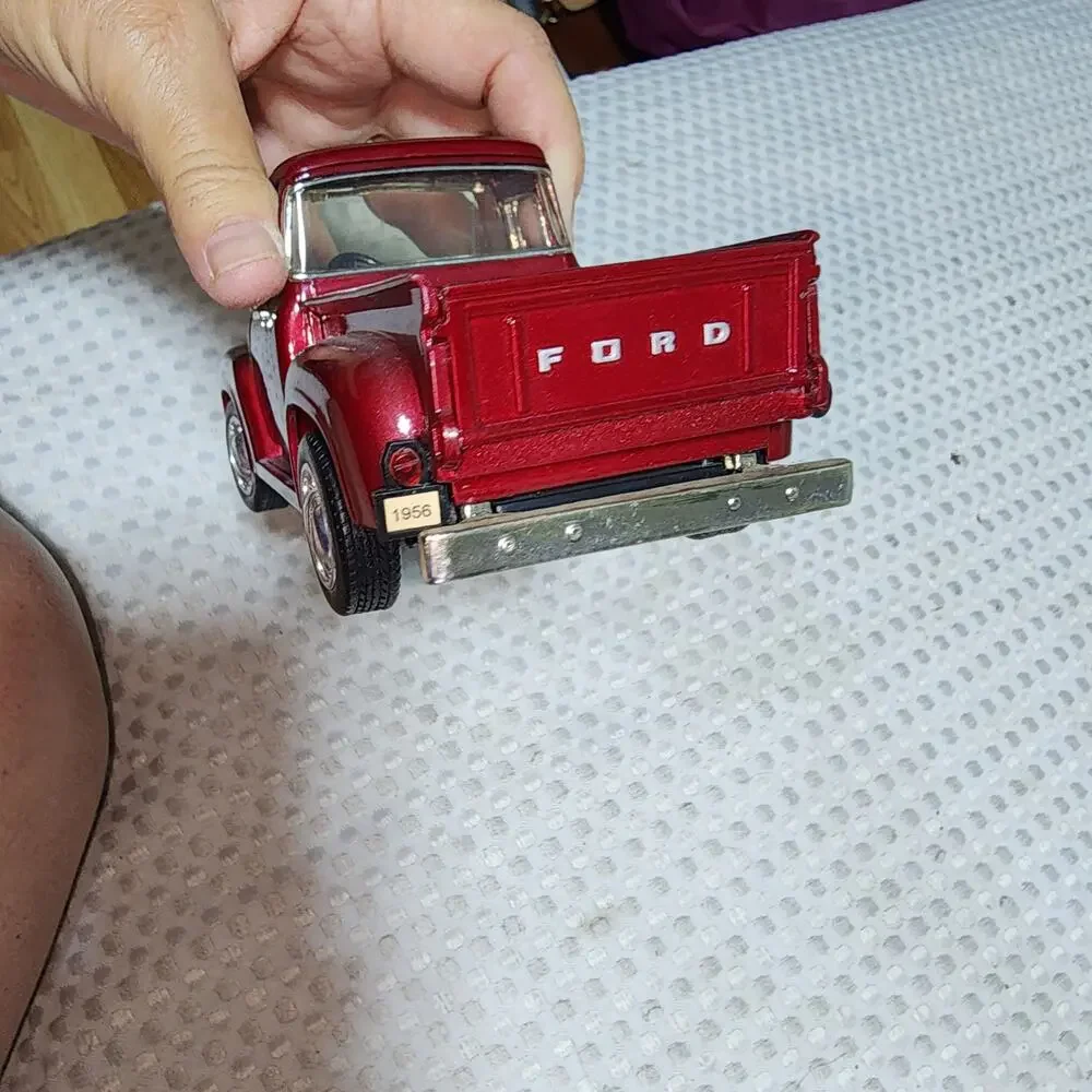 SUNNYSIDE 1956 FORD T-100 RED DIE CAST MODEL TRUCK